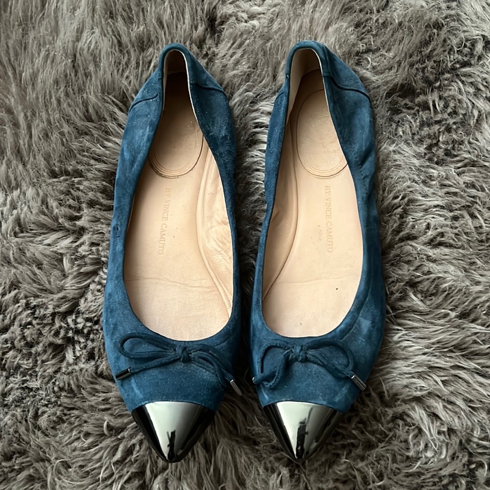 Vince Camuto flats